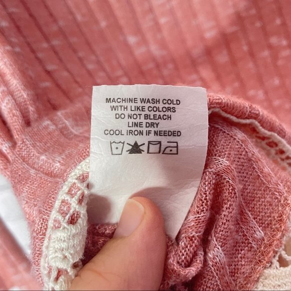 Living Doll Size XS Lightweight Pink Knit Scoop Neck Top Off White Lace Trim - Picture 9 of 9